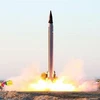 Iran phóng thử nghiệm tên lửa Emad. (Nguồn: ibtimes.co.uk)