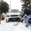 Dọn tuyết trên các đường phố ở Washington DC sau trận bão tuyết ngày 25/1. (Nguồn: AFP/TTXVN)