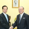 Thủ tướng Nguyễn Tấn Dũng tiếp ông Tsutomu Takebe, Cố vấn đặc biệt Liên minh Nghị sỹ Hữu nghị Nhật-Việt sang thăm và làm việc tại Việt Nam. (Ảnh: Thống Nhất/TTXVN)
