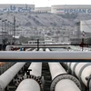 Hệ thống đường ống dẫn dầu tại đảo Khark của Iran ở ngoài khơi vùng Vịnh ngày 23/2. (Nguồn: AFP/TTXVN)