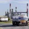 Nhà máy thuộc tập đoàn dầu mỏ khổng lồ Total tại Donges, miền tây nước Pháp, ngày 22/10/2010. (Nguồn: AFP/TTXVN)