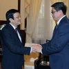 Chủ tịch nước Trương Tấn Sang tiếp Ngài Ng Teck Hean, Đại sứ Cộng hòa Singapore đến chào từ biệt nhân dịp kết thúc nhiệm kỳ công tác tại Việt Nam. (Ảnh: Nguyễn Khang/TTXVN)