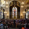 Buổi hòa nhạc tại nhà thờ Saint-Louis-en-l’Ile tại Paris. (Ảnh: Bích Hà/TTXVN)