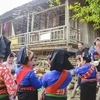 Ngày hội té nước của người Lào ở Na Sang. (Ảnh: Xuân Tư/TTXVN)