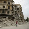 Cảnh đổ nát trong xung đột ở Aleppo ngày 2/5. (Nguồn: AFP/TTXVN)