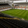 Sân vận động Felix Bollaert ở thành phố Lens sẵn sàng cho giải đấu ngày 2/2. (Nguồn: AFP/TTXVN)