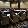 Bộ trưởng Thương mại và Kinh tế của 12 nước thành viên TPP tới tham dự lễ ký kết ở Auckland, New Zealand ngày 3/2. (Nguồn: AFP/TTXVN)