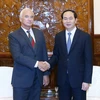 Chủ tịch nước Trần Đại Quang tiếp Ngài Valery Sadokho, Đại sứ Belarus tại Việt Nam đến chào từ biệt kết thúc nhiệm kỳ công tác. (Ảnh: Nhan Sáng/TTXVN)