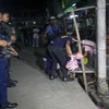 Cảnh sát Philippines làm nhiệm vụ tại khu vực Jolo, tỉnh Sulu ngày 13/6. (Nguồn: EPA/TTXVN)