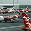 Máy bay của hãng hàng không AirAsia tại sân bay Kuala Lumpur, Malaysia ngày 1/7. (Nguồn: EPA/TTXVN)