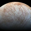 Mặt trăng Europa. (Nguồn: theguardian.com)