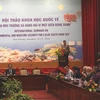 Phó Chủ tịch UBND thành phố Hải Phòng Nguyễn Xuân Bình phát biểu tại Hội thảo. (Ảnh: Minh Thu/TTXVN)