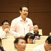 Đại biểu Quốc hội tỉnh Phú Yên Nguyễn Thái Học chất vấn các thành viên Chính phủ. (Ảnh: Phương Hoa/TTXVN)