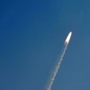 Tên lửa đẩy PSLV-XL mang theo vệ tinh quan sát Trái đất Resourcesat-2A được phóng từ Sriharikota, Ấn Độ ngày 7/12. (Nguồn: AFP/TTXVN)