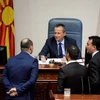Chủ tịch Quốc hội Trajko Veljanovski (giữa) tại cuộc họp ở Skopje. (Nguồn: EPA/TTXVN)