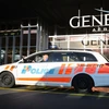 Xe của cảnh sát Thụy Sĩ tuần tra tại sân bay Geneva ngày 12/12. (Nguồn: AFP/TTXVN)