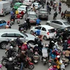 Giao thông hỗn loạn tại Hà Nội. (Ảnh: Huy Hùng/TTXVN)
