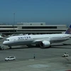 Máy bay 787-9 của Hãng United Airlines tại sân bay quốc tế San Francisco ( Mỹ). (Nguồn: AFP/TTXVN)