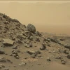 Phần vách một núi lửa của Sao Hỏa có thể nhìn thấy qua lớp tro bụi được chụp từ tàu Curiosity. (Nguồn: EPA/TTXVN)