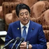 Thủ tướng Nhật Bản Shinzo Abe phát biểu tại cuộc họp ở Tokyo ngày 24/2. (Nguồn: AFP/TTXVN)