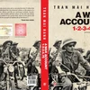 Bìa cuốn “Biên bản chiến tranh 1-2-3-4.75 – Phiên bản tiếng Anh.” (Ảnh Văn Bảo/Tư liệu Thông tấn xã Việt Nam)