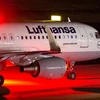  Máy bay Airbus 320-200 của Hãng hàng không Lufthansa tại Duesseldorf, Đức. (Nguồn: AFP/TTXVN) 