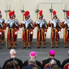 Hình ảnh đặc biệt về đội vệ binh Thụy Sĩ bảo vệ Giáo hoàng