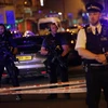 Cảnh sát Anh phong tỏa hiện trường vụ xe tải lao vào đám đông gần công viên Finsbury ngày 19/6. (Nguồn: AFP/TTXVN)