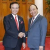 Thủ tướng Nguyễn Xuân Phúc tiếp ông Yuji Kuroiwa, Thống đốc tỉnh Kanagawa (Nhật Bản) thăm và làm việc tại Việt Nam. (Ảnh: Doãn Tấn/TTXVN)