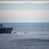 Lực lượng hải quân Mỹ tham gia tìm kiếm chiếc máy bay vận tải MV-22 Osprey gặp nạn ngoài khơi Australia ngày 6/8. (Nguồn: EPA/TTXVN)