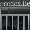 Một đại lý bán lẻ của Mercedes-Benz ở Thượng Hải, Trung Quốc ngày 29/3. (Nguồn: AFP/TTXVN)