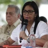 Chủ tịch Quốc hội lập hiến Venezuela (ANC) Delcy Rodriguez (phải) phát biểu tại Caracas ngày 27/8. (Nguồn: EPA/TTXVN)