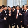 Các Phó Thủ tướng gặp mặt, chúc Tết toàn thể cán bộ, công chức, viên chức, người lao động Văn phòng Chính phủ. (Nguồn: baochinhphu.vn)