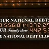 Đồng hồ đo nợ công của Mỹ tại New York ngày 20/12. (Nguồn: THX/TTXVN)