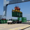 Cảng quốc tế Cái Mép đón siêu tàu container. (Ảnh: Đoàn Mạnh Dương/TTXVN)