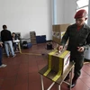 Cử tri Venezuela bỏ phiếu tại một điểm bầu cử ở Caracas ngày 20/5. (Nguồn: AFP/TTXVN)