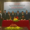 Lễ ký kết giữa thành phố Hà Nội và Tập đoàn Công nghệ Dell. (Ảnh: Nguyễn Văn Cảnh/TTXVN)