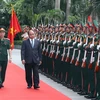 Lễ đón Thủ tướng Nguyễn Xuân Phúc. (Ảnh: Thống Nhất/TTXVN)