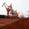 Đất hiếm chuẩn bị xuất khẩu tại cảng Lianyungang, tỉnh Giang Tô, miền đông Trung Quốc. (Nguồn: AFP/ TTXVN)