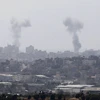 Khói bốc lên sau cuộc không kích của Israel nhằm vào các vị trí của phong trào Hamas tại phía bắc Dải Gaza ngày 29/5. (Ảnh: EPA-EFE/ TTXVN)