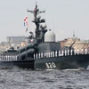 Tàu chiến của Hải quân Nga tham gia diễu binh dọc sông Neva ở Saint Petersburg. Ảnh minh họa. (Nguồn: AFP/TTXVN)