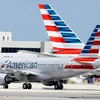 Một máy bay của Hãng hàng không American Airlines tại sân bay quốc tế Miami, Mỹ. (Nguồn: AP/ TTXVN)