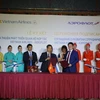 Lễ ký kết thỏa thuận phát triển quan hệ hợp tác giữa Tổng công ty Hàng không Việt Nam (Vietnam Airlines) và Hãng hàng không quốc gia Nga (Aeroflot). (Ảnh: Tâm Hằng/Vietnam+)