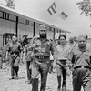 Đồng chí Fidel Castro, Bí thư thứ nhất Ban Chấp hành Trung ương Đảng Cộng sản Cuba, Thủ tướng Chính phủ Cách mạng Cuba thăm UBND Cách mạng tỉnh Quảng Trị (Vùng giải phóng miền Nam Việt Nam). (Ảnh: TTXVN)