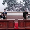 Nhà lãnh đạo Triều Tiên Kim Jong-un và Tổng thống Hàn Quốc Moon Jae-in chứng kiến lễ ký hiệp ước quân sự giữa Bộ trưởng Quốc phòng Triều Tiên No Kwang-chol và Bộ trưởng Quốc phòng Hàn Quốc Song Young-moo tại Bình Nhưỡng ngày 19/9. (Ảnh: Yonhap/ TTXVN)