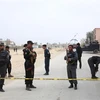 Lực lượng an ninh Afghanistan điều tra tại hiện trường một vụ tấn công ở Kabul ngày 31/10/2018. (Ảnh: THX/ TTXVN)
