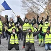 Người biểu tình "Áo vàng" tập trung tại thủ đô Paris, Pháp ngày 16/12/2018. (Ảnh: THX/ TTXVN)