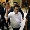 Tổng thống Philippines Rodrigo Duterte (giữa) tới Jerusalem ngày 2/9. (Ảnh: AFP/ TTXVN)