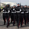 Binh sỹ Anh tham gia một cuộc tổng duyệt diễu binh ở Ipswich ngày 10/5. (Ảnh: AFP/TTXVN)