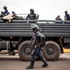Cảnh sát tuần tra tại Kinshasa, CHDC Congo. (Ảnh: AFP/ TTXVN)